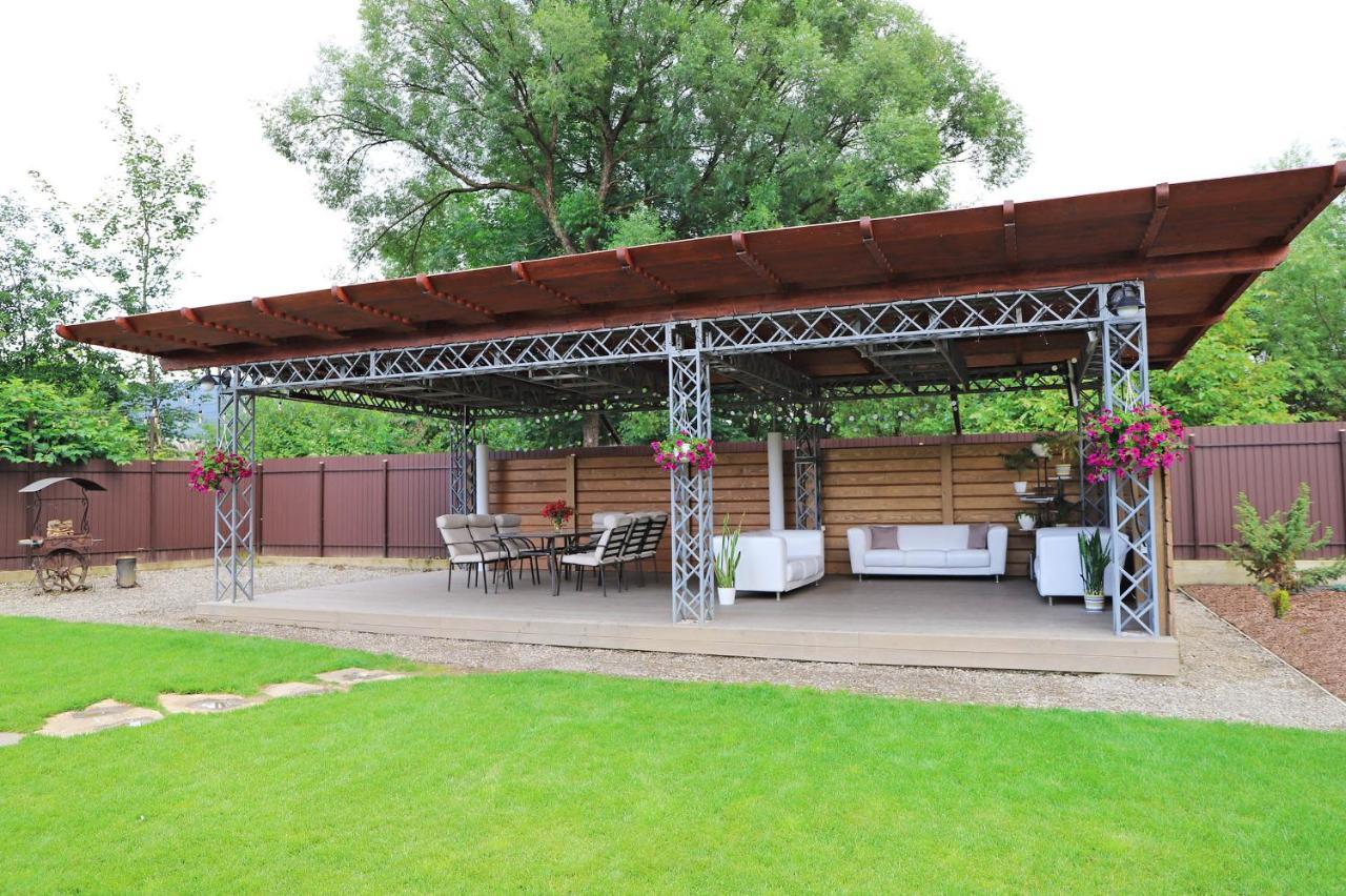 Apple House Villa Mikulicsin Kültér fotó
