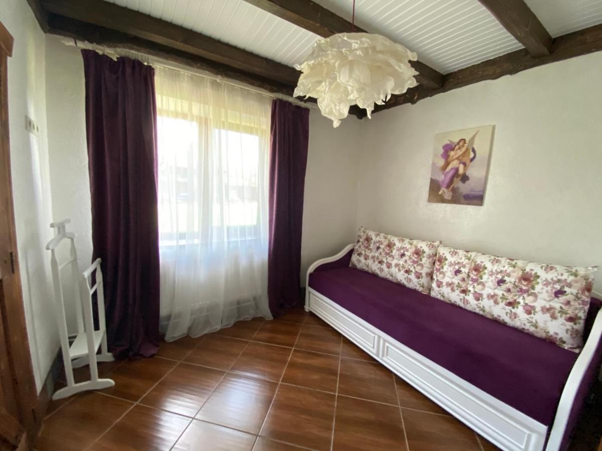 Apple House Villa Mikulicsin Kültér fotó
